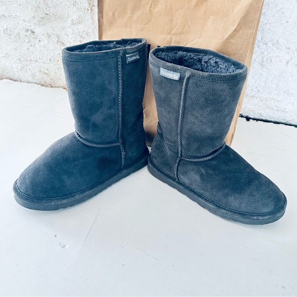 BEARPAW boots gray size 5/6 - Picture 1 of 10